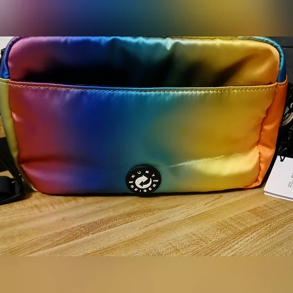 Kurt Geiger Rainbow Crossbody Bag - Picture 7 of 8